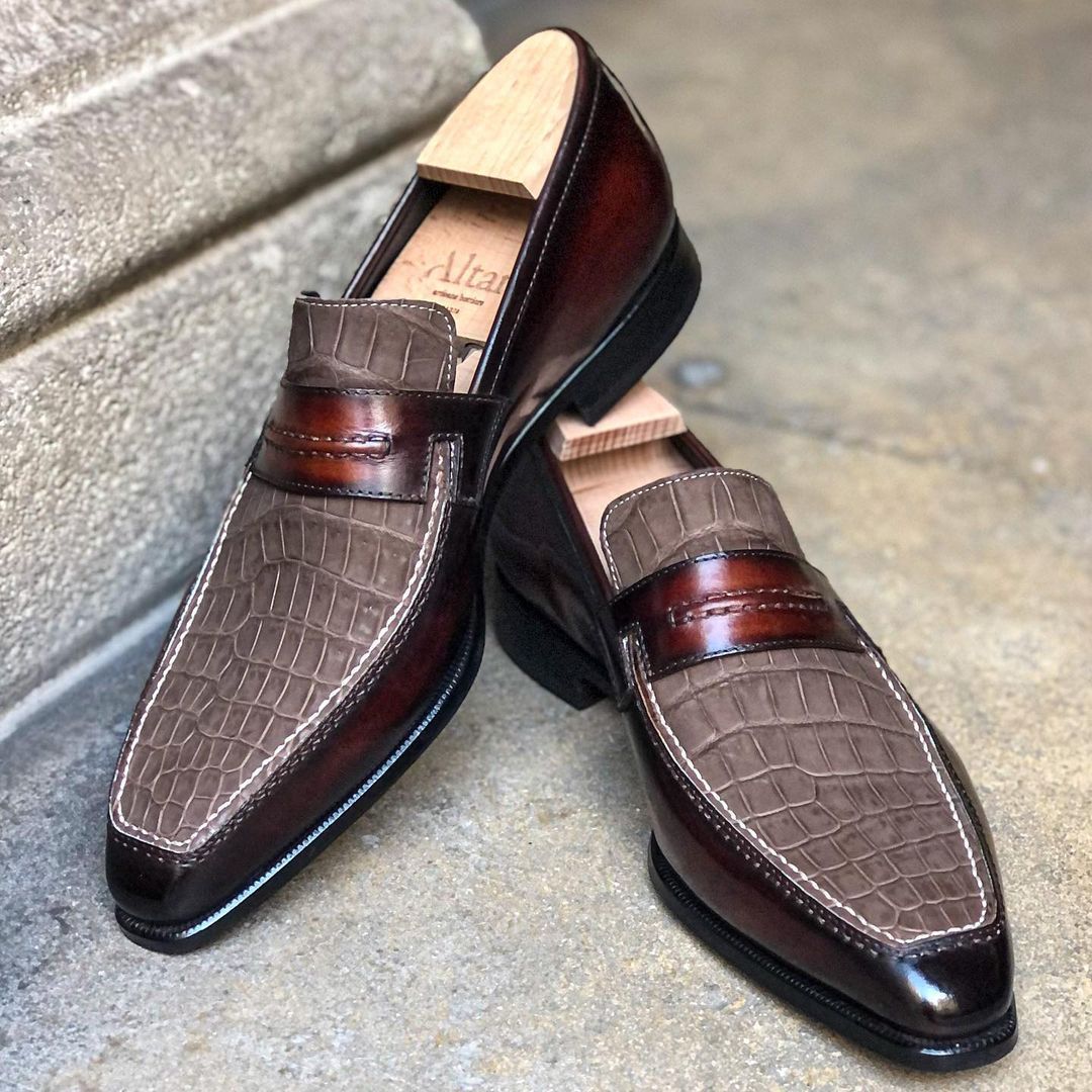 Bi-material Brown Alligator Nabuck Vamp and Mahoganny Patina on calf